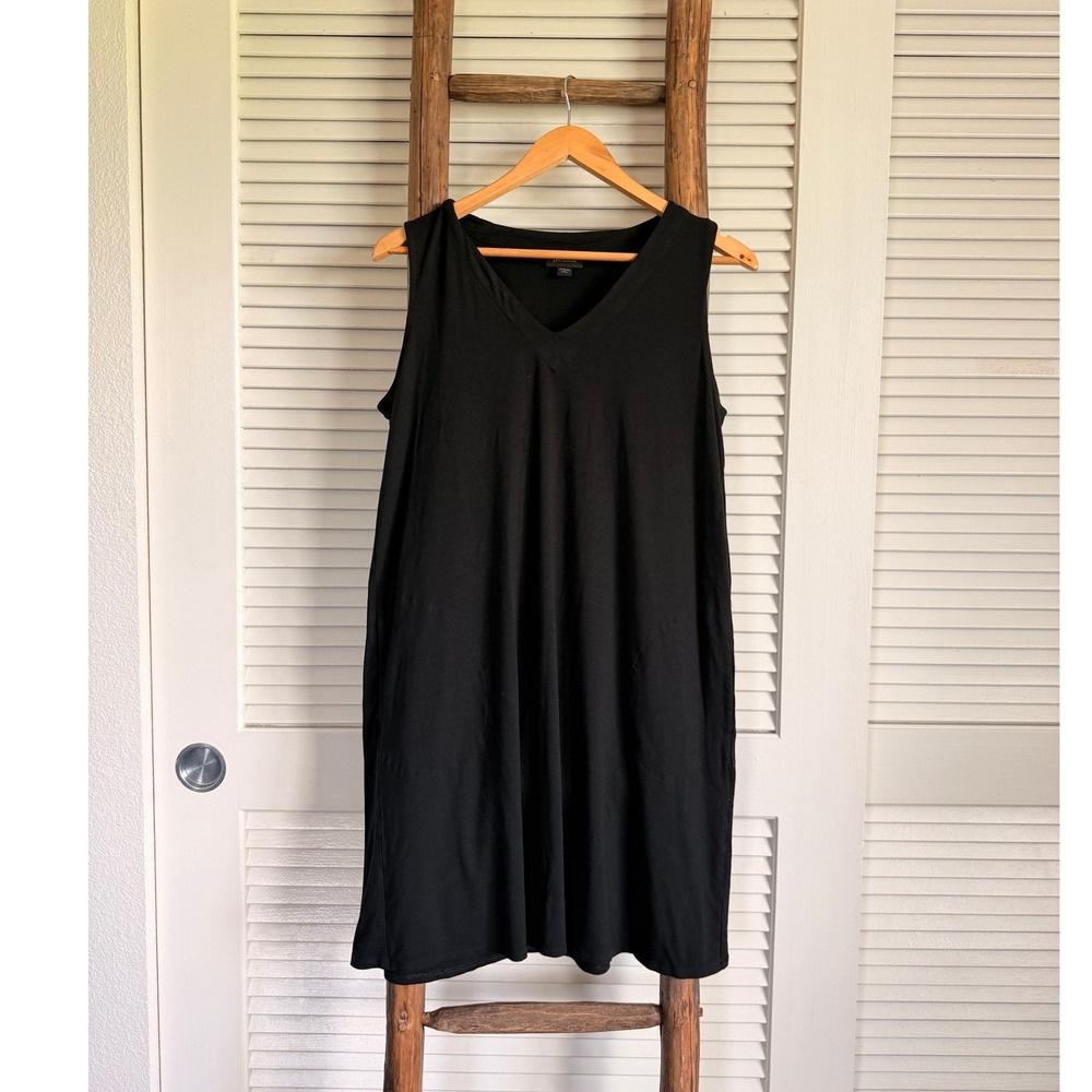 J. Jill Dress Medium Petite Black Wearever V-Neck Sleeveless Knit Shift Pocket